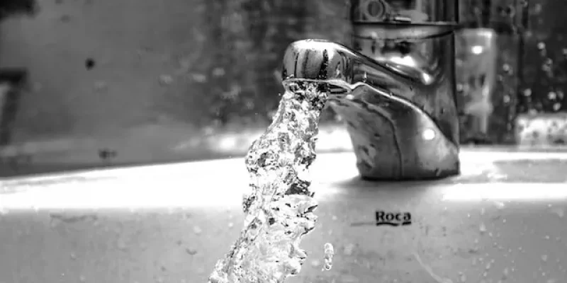 tosab-photography-hc8wUjr5S_Q-unsplash vanlife tipps abwassersystem